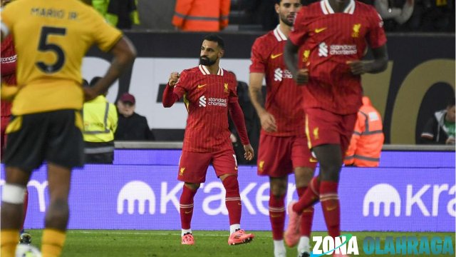 Mengapa Slot Enggan Bahas Posisi Liverpool di Klasemen?