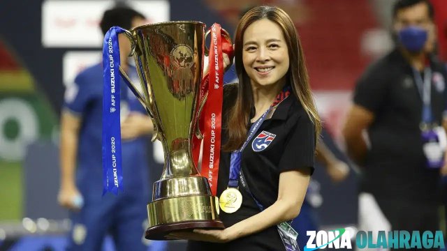 Madam Pang: Ratu Sepak Bola Thailand Beri Tantangan Baru!